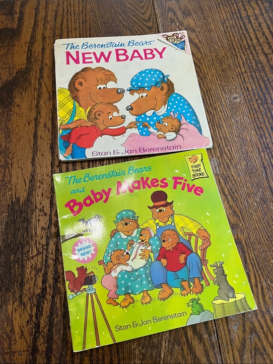 Berenstain bear books Other - The Berenstain Bears Baby Book Set - Pink & Green
